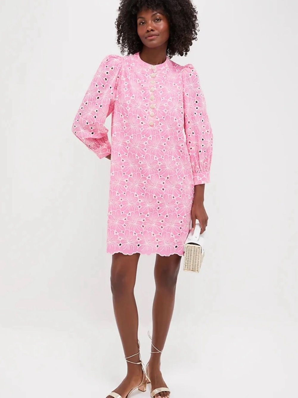 TUCKERNUCK POMANDER PLACE
Pink Floral Eyelet Samantha Dress